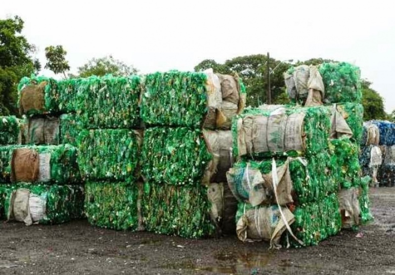 Serviço de Reciclagem de Papel em Escala Industrial
